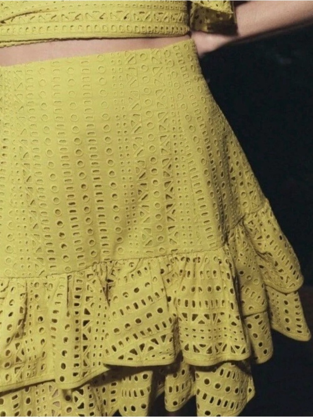 Zara Mustard Yellow Eyelet Ruffle Mini Skirt Sz XS